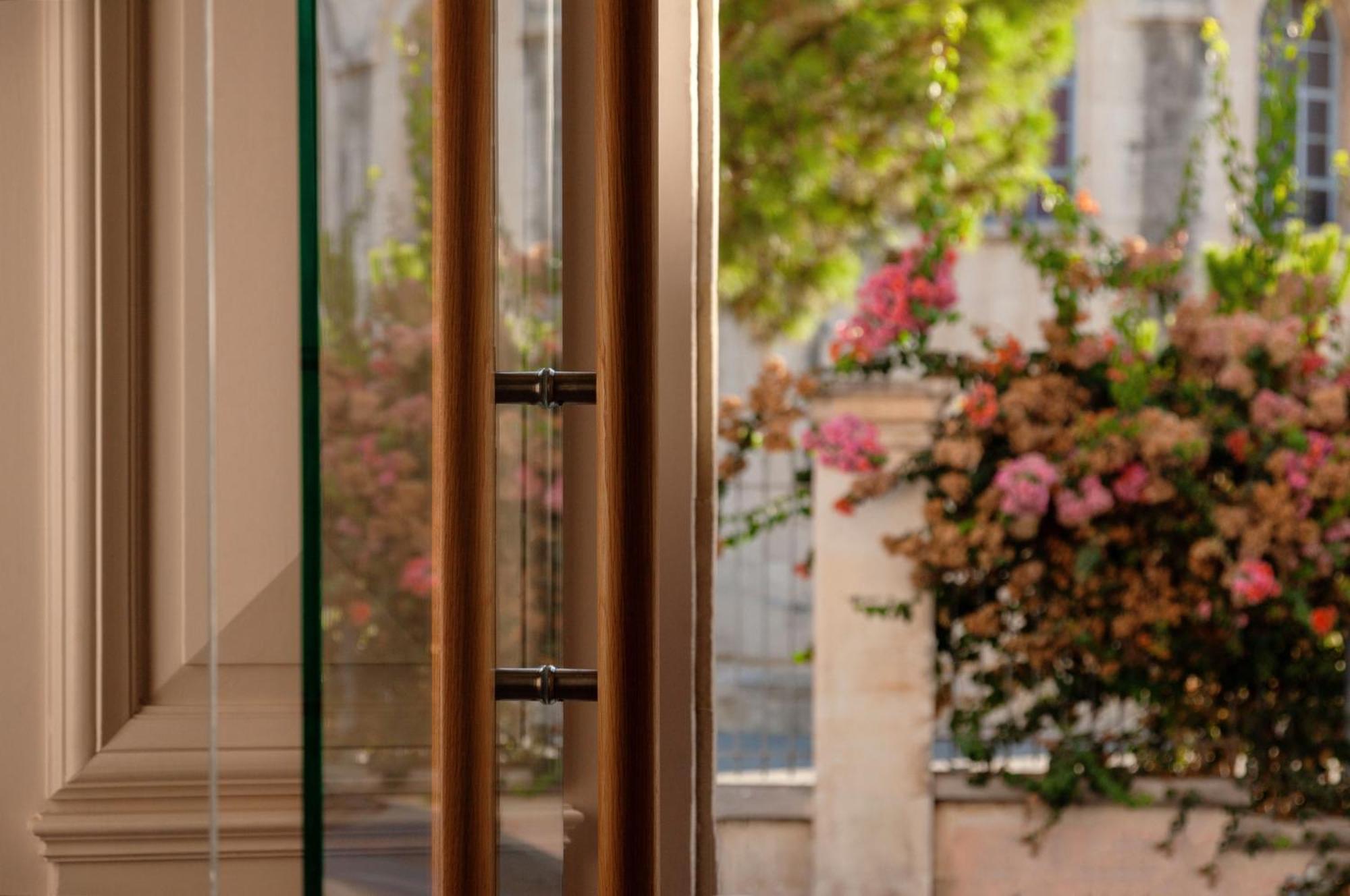 Heart Hotel Limassol Luaran gambar