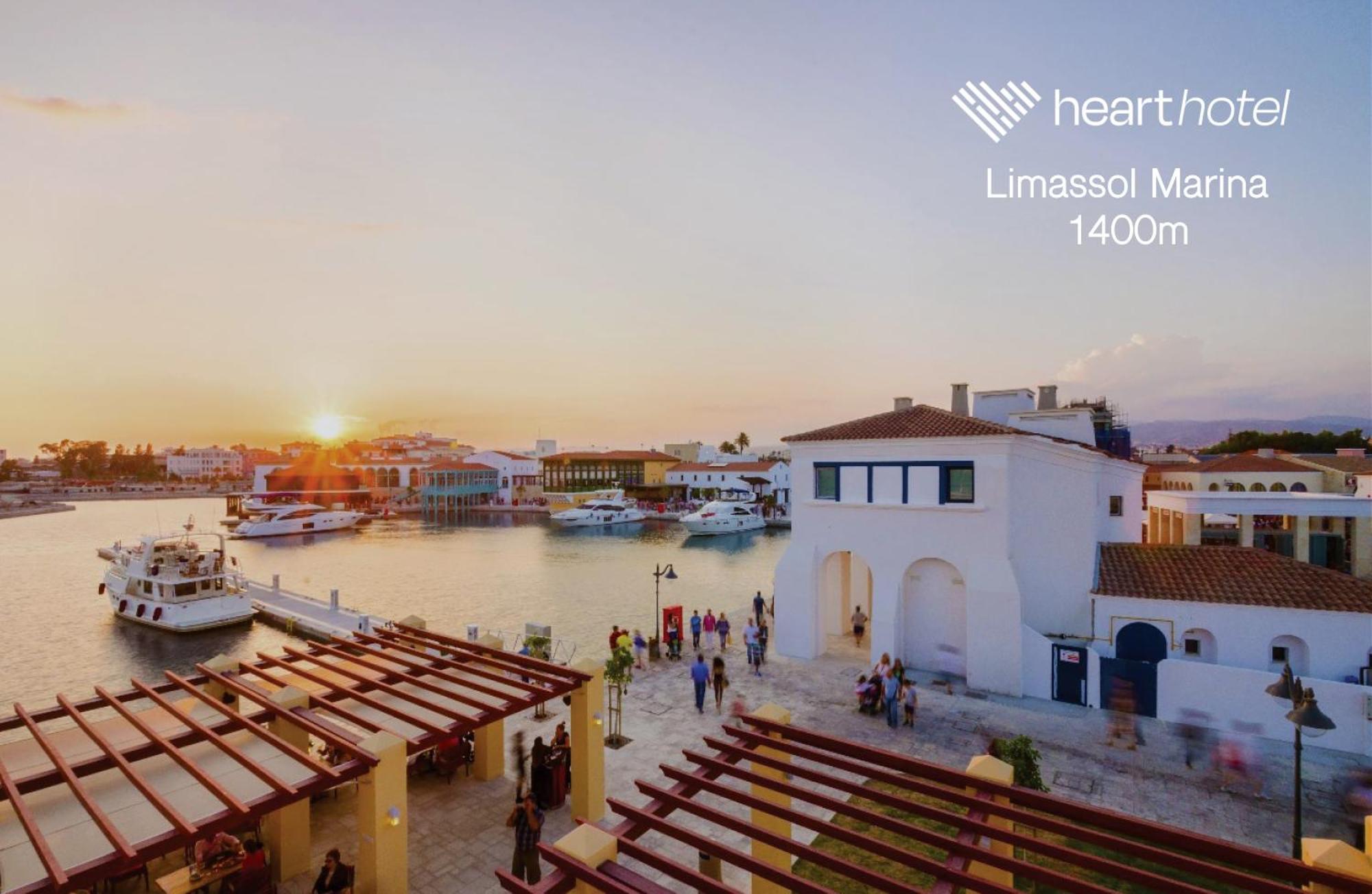 Heart Hotel Limassol Luaran gambar